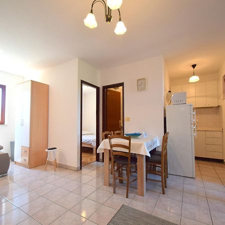 Apartment Ozren Malinska Bagian luar foto