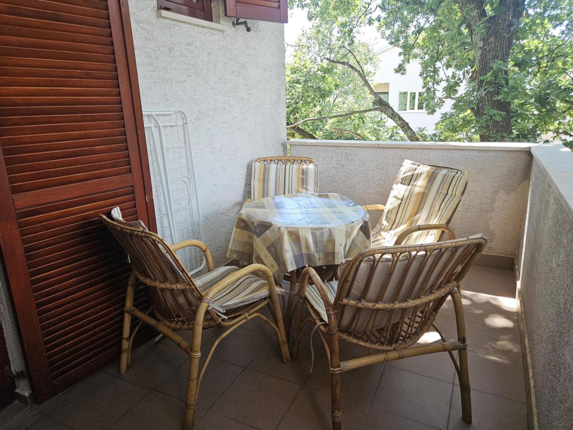 Apartment Ozren Malinska Bagian luar foto