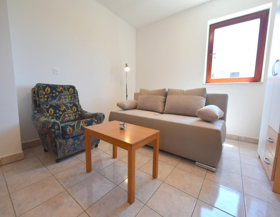 Apartment Ozren Malinska Bagian luar foto