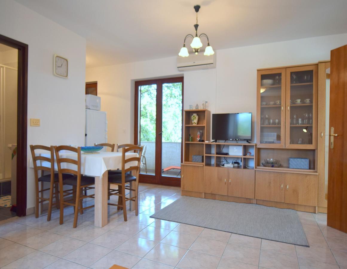 Apartment Ozren Malinska Bagian luar foto